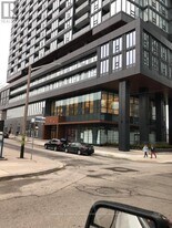 19 Western Battery Rd in Toronto, ON - Building Photo