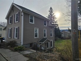 25 Elm St in Tully, NY - Building Photo
