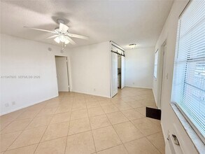 10 SE 9th Ave in Fort Lauderdale, FL - Building Photo - Building Photo
