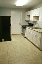 716 McCabe Ave in Baltimore, MD - Building Photo