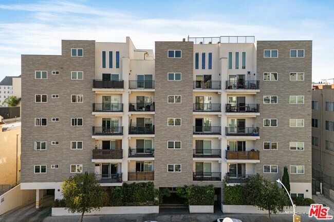 837 S Harvard Blvd in Los Angeles, CA - Foto de edificio - Building Photo