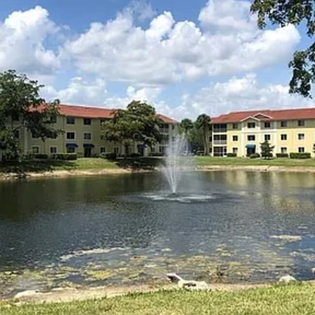8304 Key Royal Cir, Unit 1712