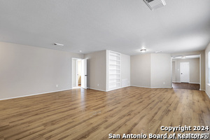 10331 Manor Creek in San Antonio, TX - Building Photo - Building Photo