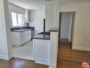 138 San Vicente Blvd in Santa Monica, CA - Building Photo - Building Photo