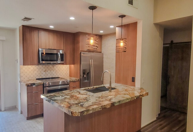 74563 Sagebrush Dr, Unit #2 in Palm Desert, CA - Building Photo - Building Photo