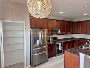 1525 Hillview Ln in Tarpon Springs, FL - Building Photo - Building Photo