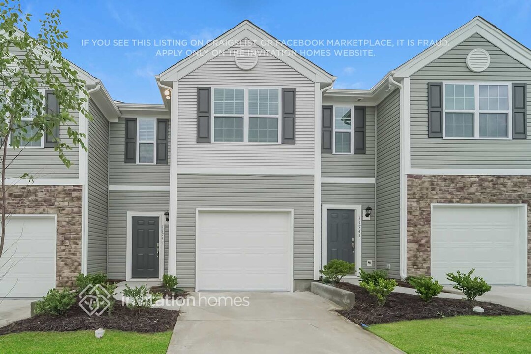 11739 Brier Vlg Ln in Charlotte, NC - Building Photo