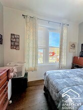 7529 N Rogers Ave in Chicago, IL - Building Photo - Building Photo