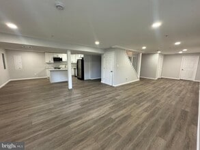 6900 Ironbridge Ln in Laurel, MD - Building Photo - Building Photo