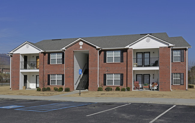 Auburn Ridge Apartments in Trenton, GA - Foto de edificio - Building Photo