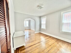 441 Kerrigan Blvd, Unit 1 in Newark, NJ - Building Photo - Building Photo
