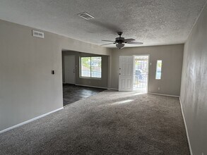 1725 Spence Ave SE in Albuquerque, NM - Building Photo - Building Photo