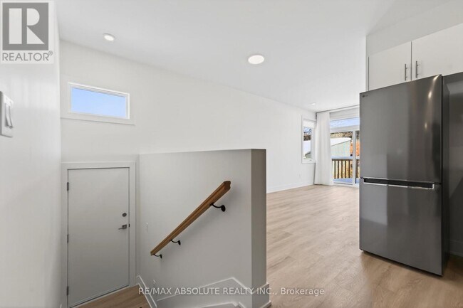 181 Columbus Ave in Ottawa, ON - Building Photo - Building Photo