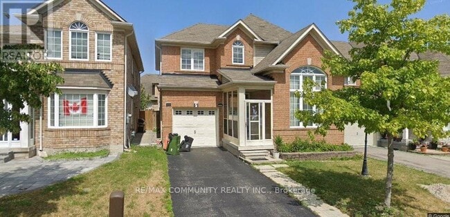 property at 7 Wolverine Way