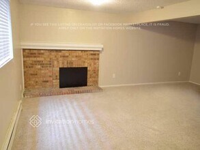 11156 Forest Ave in Thornton, CO - Foto de edificio - Building Photo