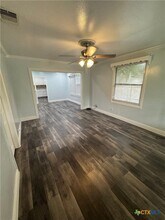 1705 Holly St in Austin, TX - Building Photo - Building Photo