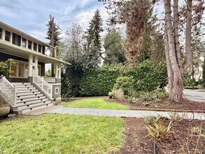 7340 Seward Park Ave S in Seattle, WA - Building Photo - Building Photo