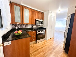 7425 N Sheridan Rd in Chicago, IL - Building Photo - Building Photo