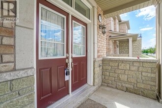 130 Orchardcroft Rd in Oakville, ON - Building Photo - Building Photo