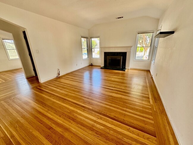 267 Bowling Green St in San Leandro, CA - Building Photo - Building Photo