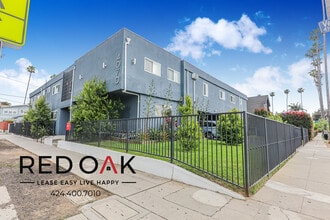 4070 Venice Blvd., Unit 9 in Los Angeles, CA - Foto de edificio - Building Photo