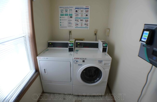 12 Cedars in Brooklyn, MI - Foto de edificio - Building Photo