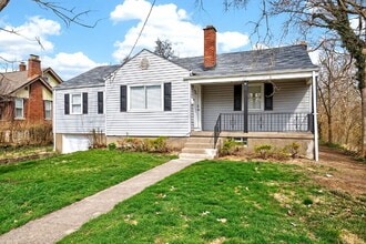 1930 Stevens Ave in Cincinnati, OH - Foto de edificio - Building Photo