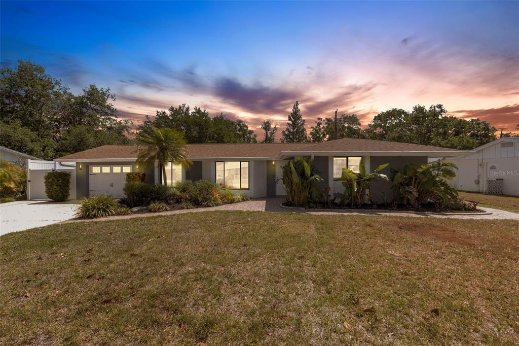 4645 Hunter Ridge Dr in Sarasota, FL - Building Photo