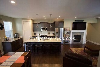 3646 S Caddis Way in Boise, ID - Building Photo - Building Photo