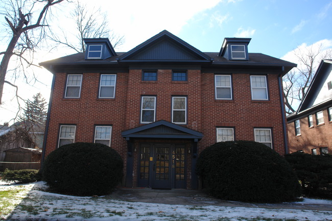 4518 University Ave in Des Moines, IA - Foto de edificio - Building Photo