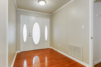 210 Dogwood Pl Dr in Bryant, AR - Foto de edificio - Building Photo