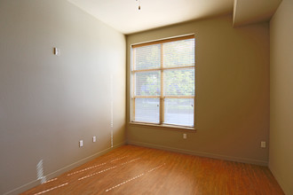 Monroe Street Apartments in Portland, OR - Foto de edificio - Interior Photo