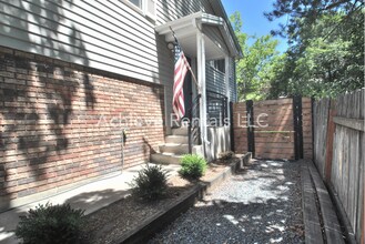 106 River Hts Blvd in River Heights, UT - Building Photo - Building Photo