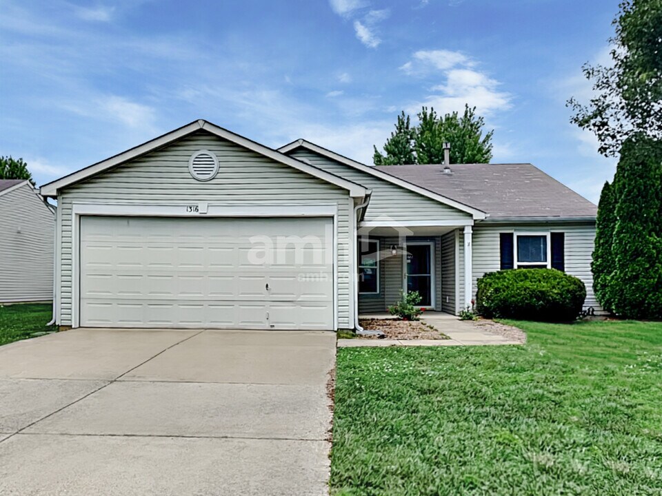 1316 Clove Ct in Greenfield, IN - Building Photo