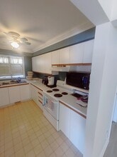 972 Killarney Crescent in Kingston, ON - Building Photo - Building Photo