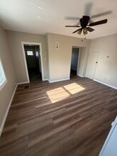 830 Columbia St, Unit 830 in Burlington, IA - Building Photo - Building Photo