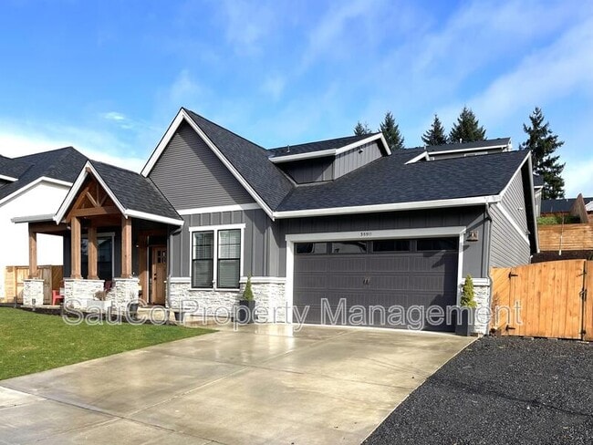35511 Portland View Dr in Saint Helens, OR - Building Photo - Building Photo