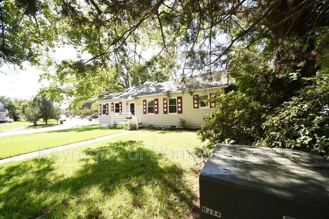 500 Beechwood Ave in Norfolk, VA - Foto de edificio - Building Photo