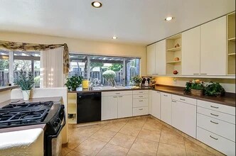 334 Los Pinos Way in San Jose, CA - Building Photo - Building Photo