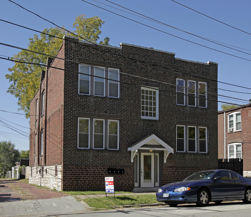 2011 Missouri Ave in St. Louis, MO - Foto de edificio