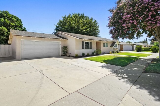 3534 Hearst Dr in Simi Valley, CA - Building Photo - Building Photo