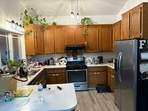 271 Sandy Flat Rd in Junction City, CA - Building Photo - Building Photo