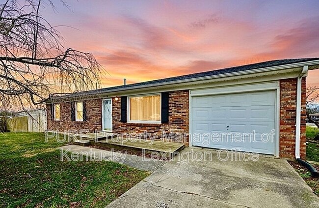 property at 2433 Pierson Dr