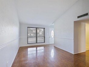 923 Prestwick Ln in Richardson, TX - Building Photo - Building Photo