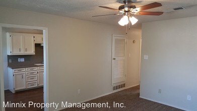9614 Elmwood Ave in Lubbock, TX - Building Photo - Building Photo
