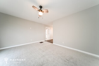 7018 Green Valley Ln in Riverdale, GA - Building Photo - Building Photo