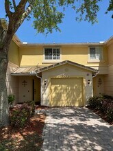 5269 SE Jennings Ln in Stuart, FL - Building Photo - Building Photo
