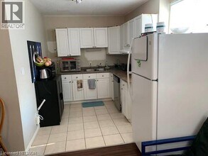 65 Cardill Crescent in Waterloo, ON - Building Photo - Building Photo