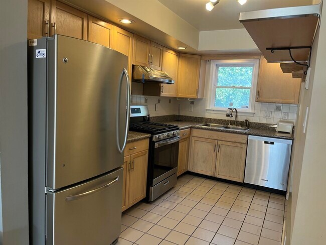 311 10th St in Jersey City, NJ - Building Photo - Building Photo