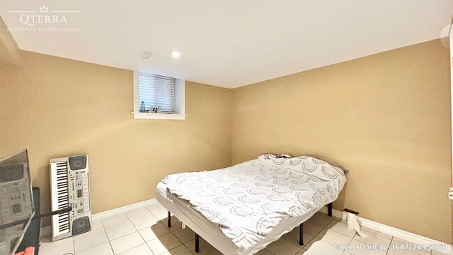 7175 Terragar Blvd in Mississauga, ON - Building Photo - Building Photo